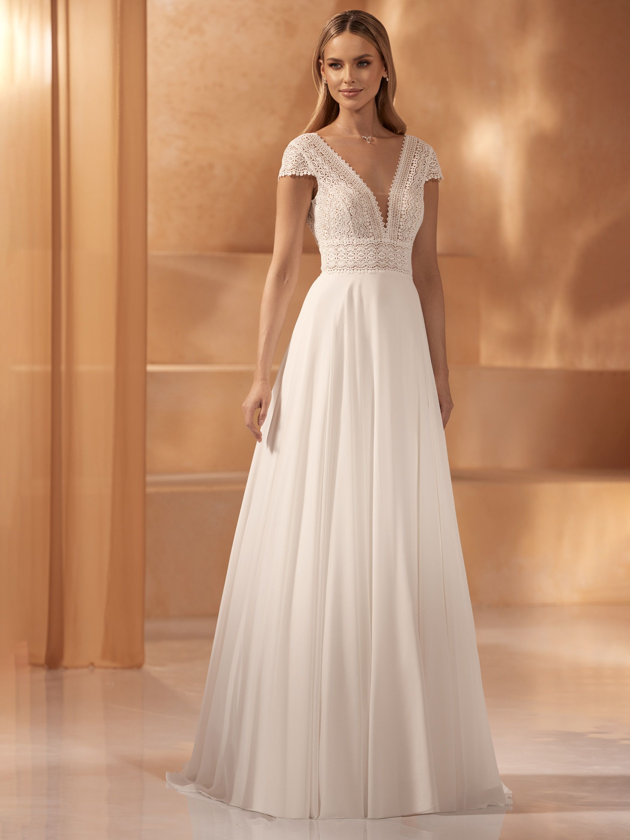 Norma wedding dress by Bianco Evento