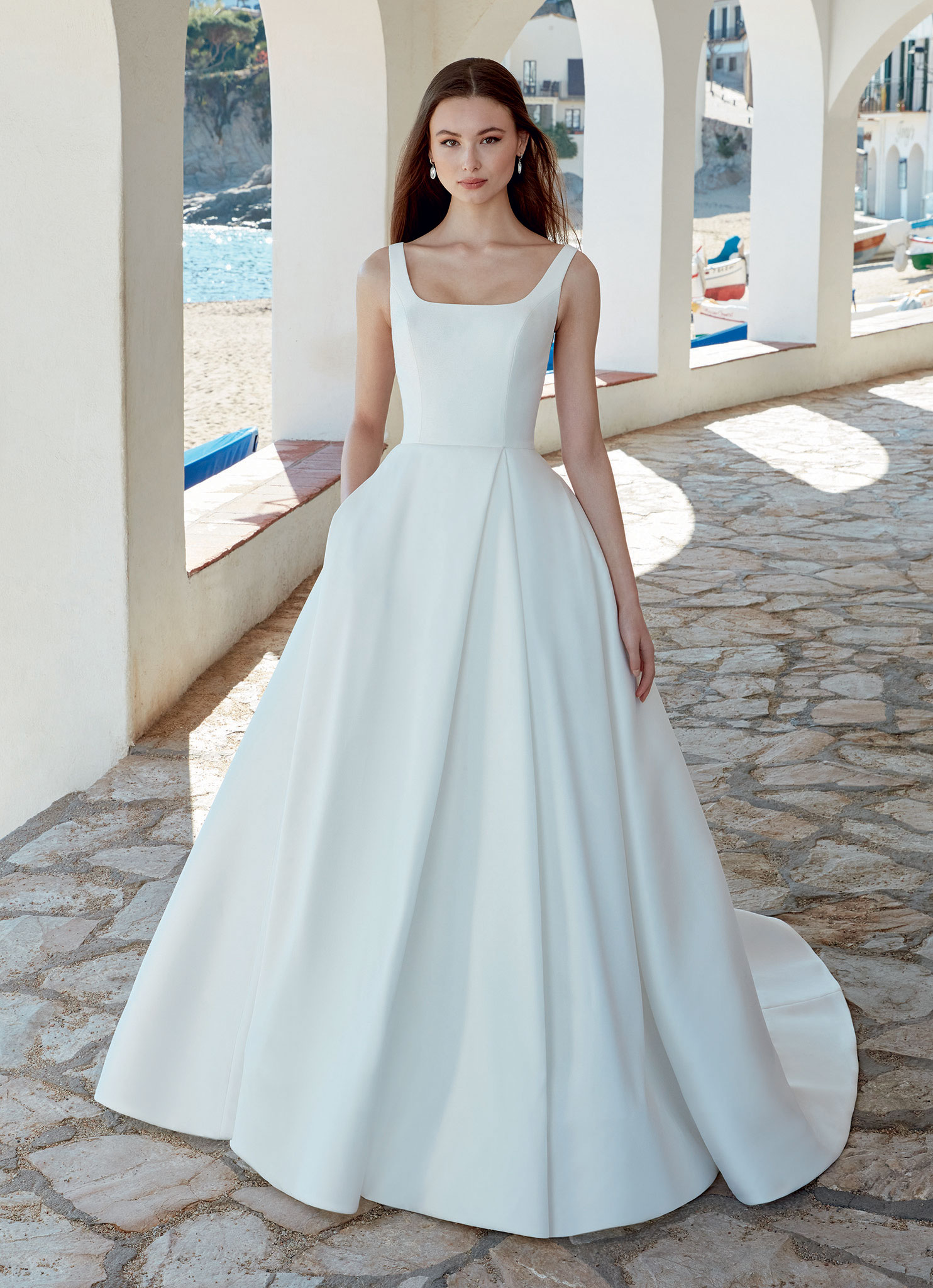 Arlette wedding dress by Enzoani